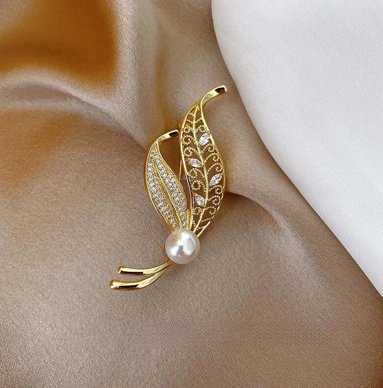 Exquisite Opal Wheat Ear Rhinestone Brooches for Women Crystal Cat’s Eye Stone Pins Suit Clothes Luxury Jewelry Accessories